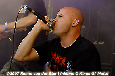 Inhume